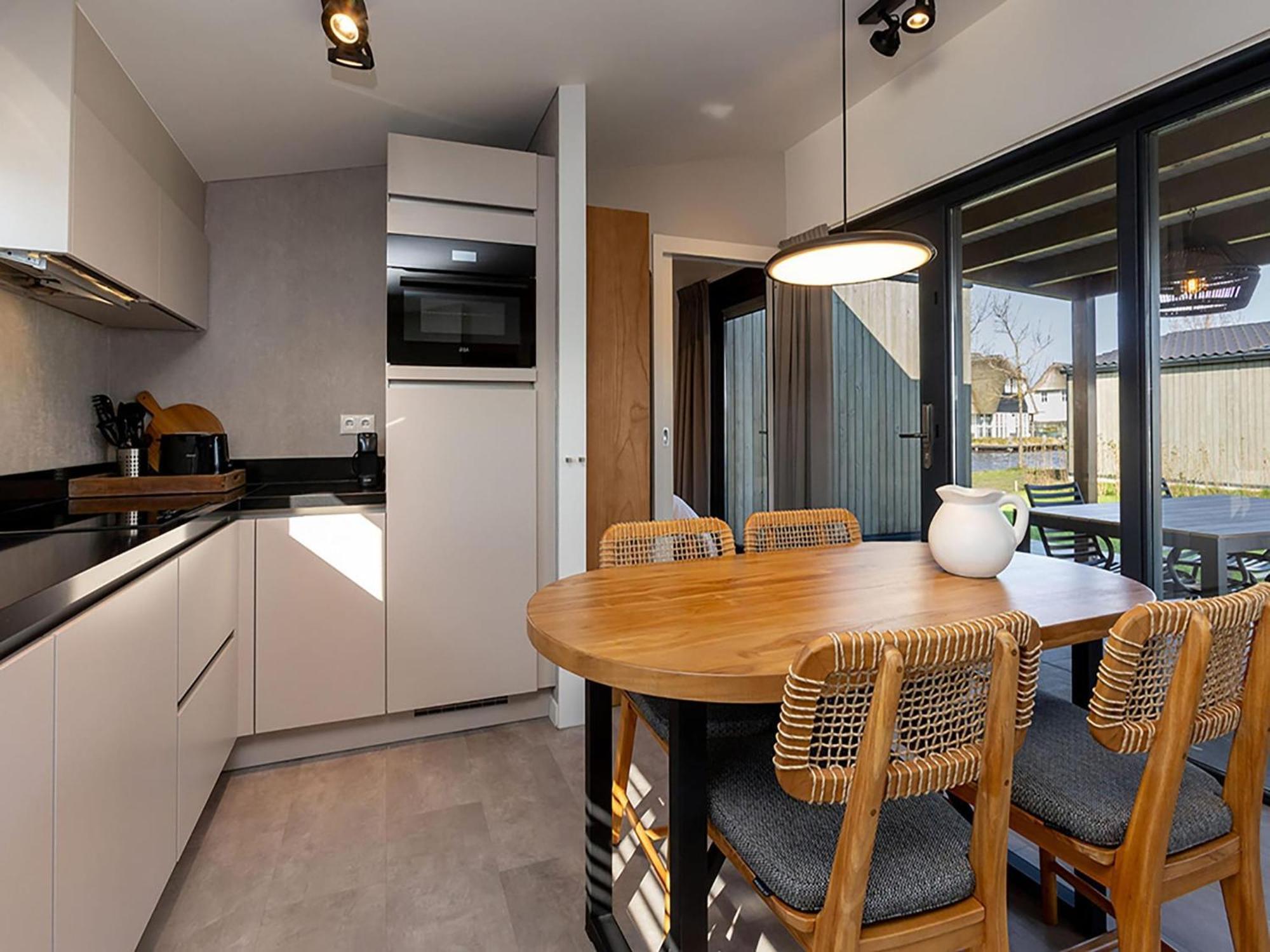 Luxury Docklodge On The Water Delfstrahuizen Buitenkant foto