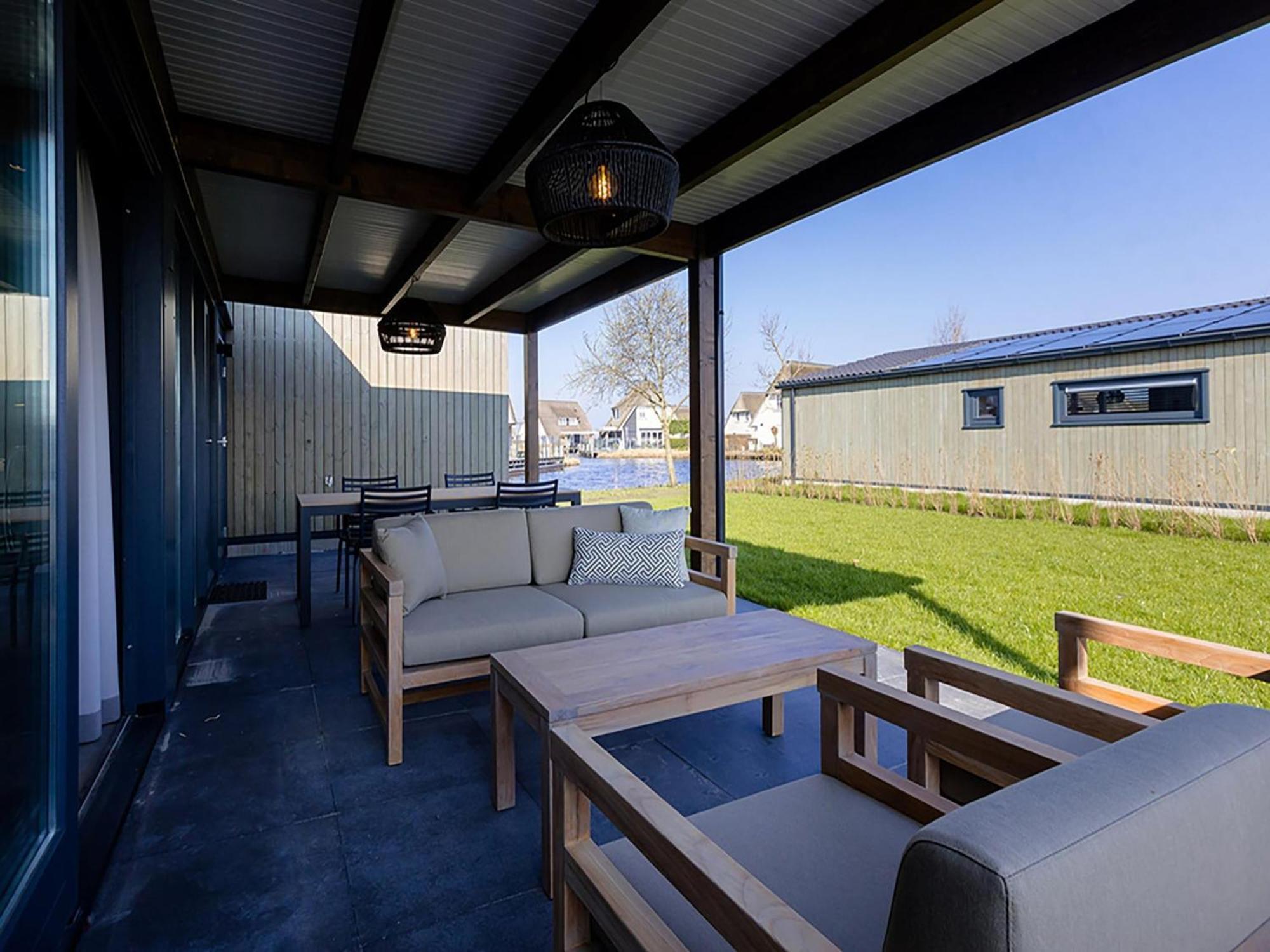 Luxury Docklodge On The Water Delfstrahuizen Buitenkant foto